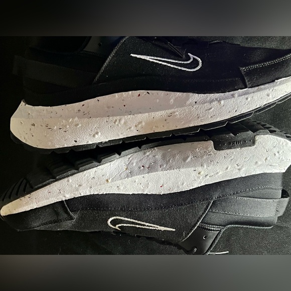 Like New worn for half a day Crater Remixa Nike sneakers for women size 11 - Picture 5 of 8